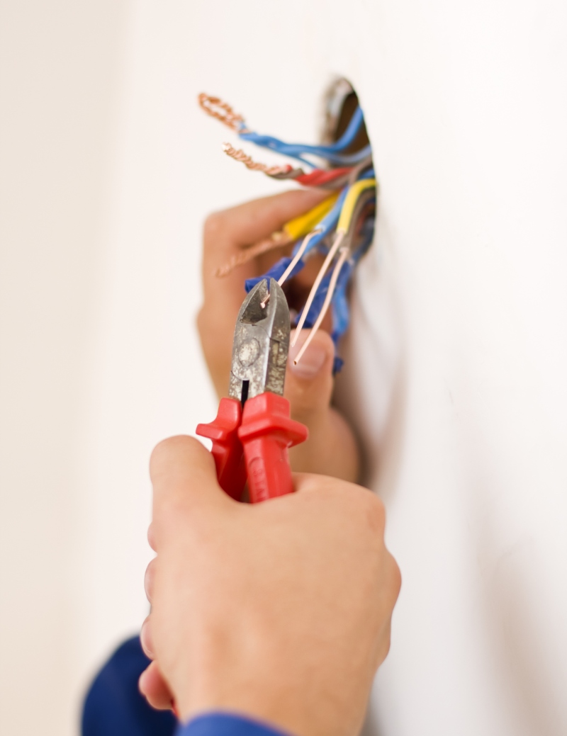 Electricians Edlesbrough, Eaton Bray, LU6